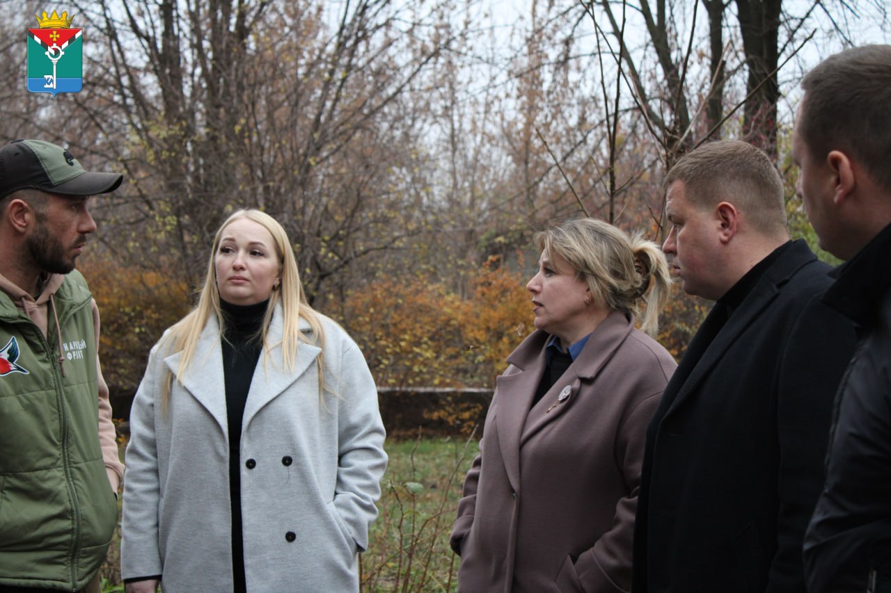 Сегодня в ВПР г. Енакиево состоялась выдача гуманитарных наборов от общественного движения «Народный фронт ДНР» Сегодня в ВПР г. Енакиево состоялась выдача гуманитарных наборов от общественного движения «Народный фронт ДНР»