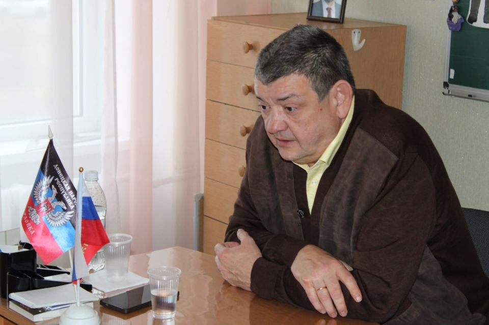 Иван Приходько: Во исполнение поручения Главы Донецкой Народной Республики Дениса Владимировича Пушилина сегодня провел встречу с одним из трудовых коллективов городского округа Горловка Иван Приходько: Во исполнение поручения Главы Донецкой Народной Республики Дениса Владимировича Пушилина сегодня провел встречу с одним из трудовых коллективов городского округа Горловка