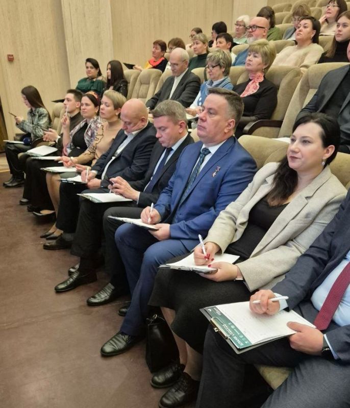 Константин Кузьмин: Ко Дню народного единства в Донецке состоялся Фестиваль национальных культур «Под знаком мира, дружбы и добра» Константин Кузьмин: Ко Дню народного единства в Донецке состоялся Фестиваль национальных культур «Под знаком мира, дружбы и добра»