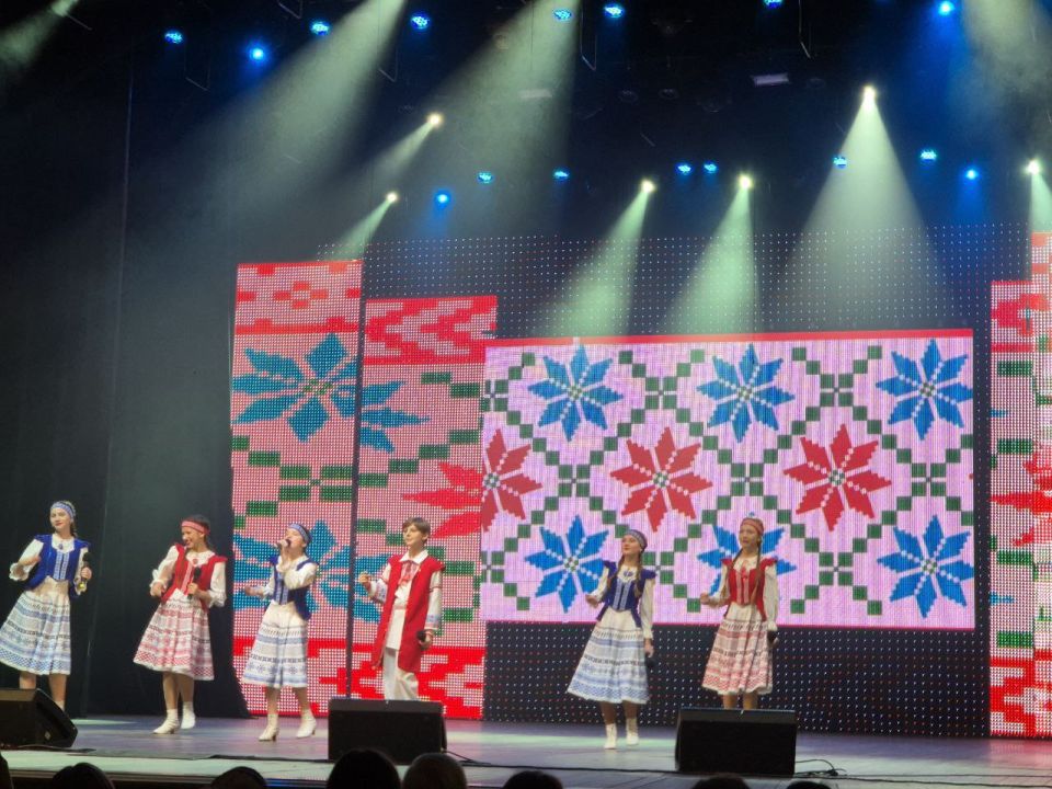 Константин Кузьмин: Ко Дню народного единства в Донецке состоялся Фестиваль национальных культур «Под знаком мира, дружбы и добра» Константин Кузьмин: Ко Дню народного единства в Донецке состоялся Фестиваль национальных культур «Под знаком мира, дружбы и добра»