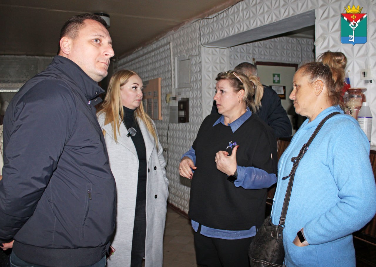 Сегодня в ВПР г. Енакиево состоялась выдача гуманитарных наборов от общественного движения «Народный фронт ДНР»