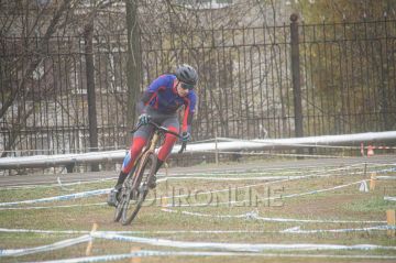 В Донецке проходят чемпионат и первенство ДНР по велосипедному спорту в спортивной дисциплине маунтинбайк – велокросс