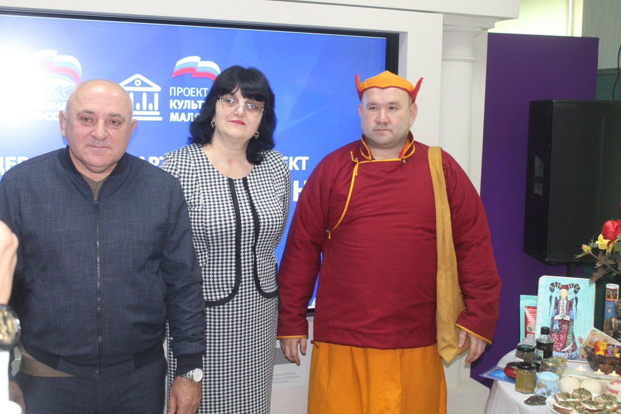 Во вторник председатель Мангушского муниципального совета, член фракции Всероссийской политической партии «Единая Россия» в Мангушском муниципальном совете Ставрулов М.В и депутат Мангушского муниципального совета, член...