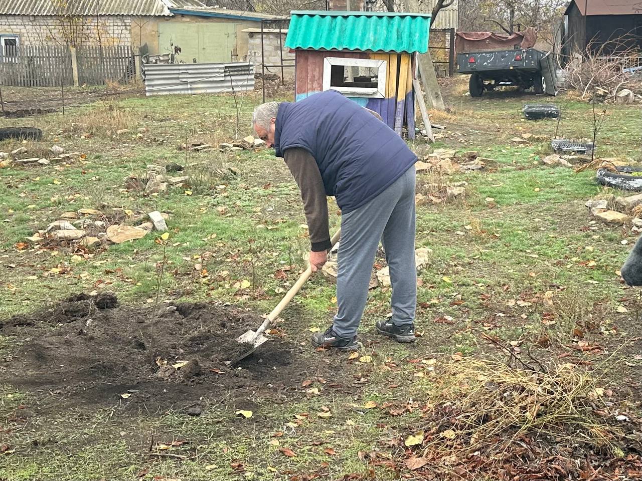 В ноябре 2025 года филиал фонда «Защитники Отечества» в Донецкой Народной Республике вновь принял участие в организации и проведении ежегодной международной акции «Сад Памяти» В ноябре 2025 года филиал фонда «Защитники Отечества» в Донецкой Народной Республике вновь принял участие в организации и проведении ежегодной международной акции «Сад Памяти»
