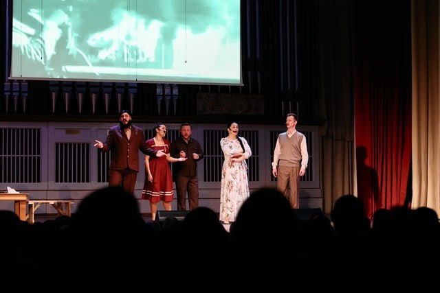 Звуки единения. В 2025 году Россия торжественно отмечает двадцатилетие официального праздника — Дня народного единства Звуки единения. В 2025 году Россия торжественно отмечает двадцатилетие официального праздника — Дня народного единства