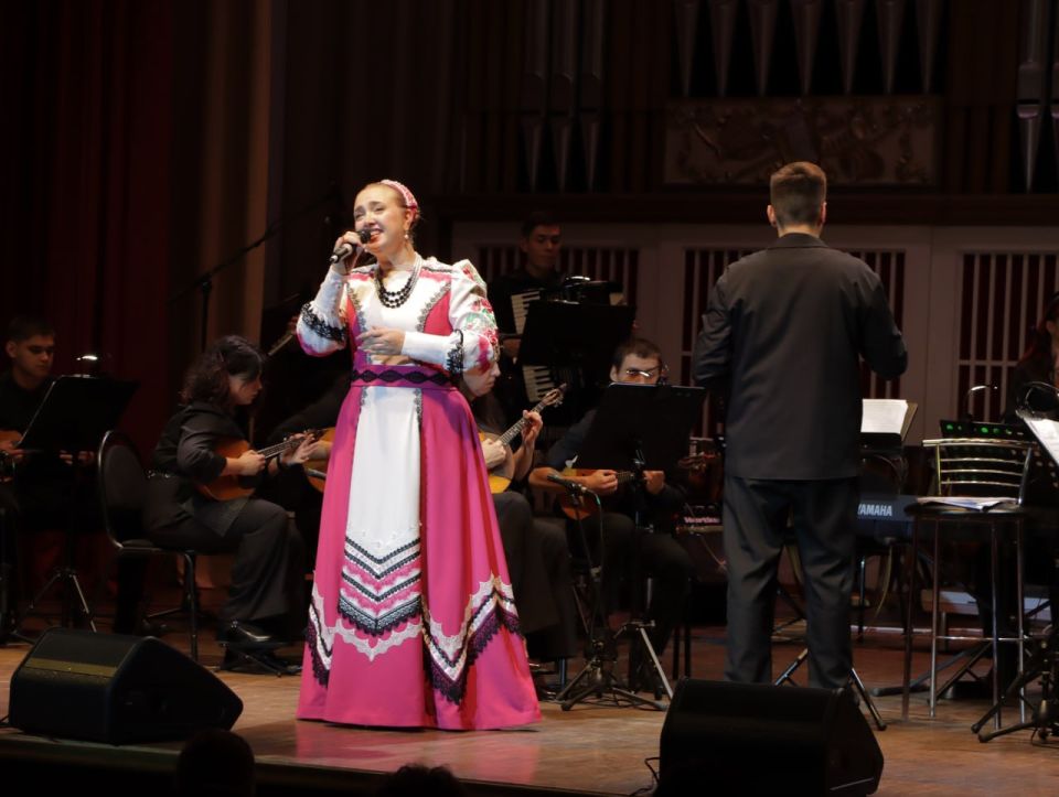 Звуки единения. В 2025 году Россия торжественно отмечает двадцатилетие официального праздника — Дня народного единства Звуки единения. В 2025 году Россия торжественно отмечает двадцатилетие официального праздника — Дня народного единства