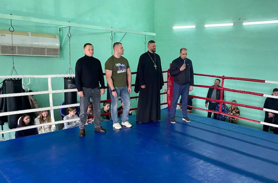 4 ноября в г. Харцызск СОК «Витязь» прошло спортивное мероприятие — Открытое первенство городского округа Харцызск по боксу посвящённое Дню Народного Единства 4 ноября в г. Харцызск СОК «Витязь» прошло спортивное мероприятие — Открытое первенство городского округа Харцызск по боксу посвящённое Дню Народного Единства
