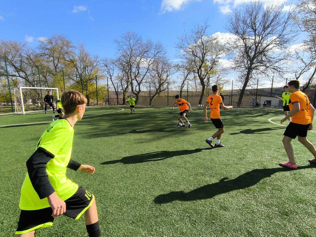 На базе ГБОУ «Кременевская школа» Володарского м.о. прошло Республиканское физкультурное мероприятие посвященное Дню народного единства На базе ГБОУ «Кременевская школа» Володарского м.о. прошло Республиканское физкультурное мероприятие посвященное Дню народного единства