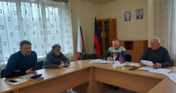 Наталья Бегуненко: Сегодня, 5 ноября, в Управе Петровского внутригородского района Администрации городского округа Донецк прошло еженедельное аппаратное совещание