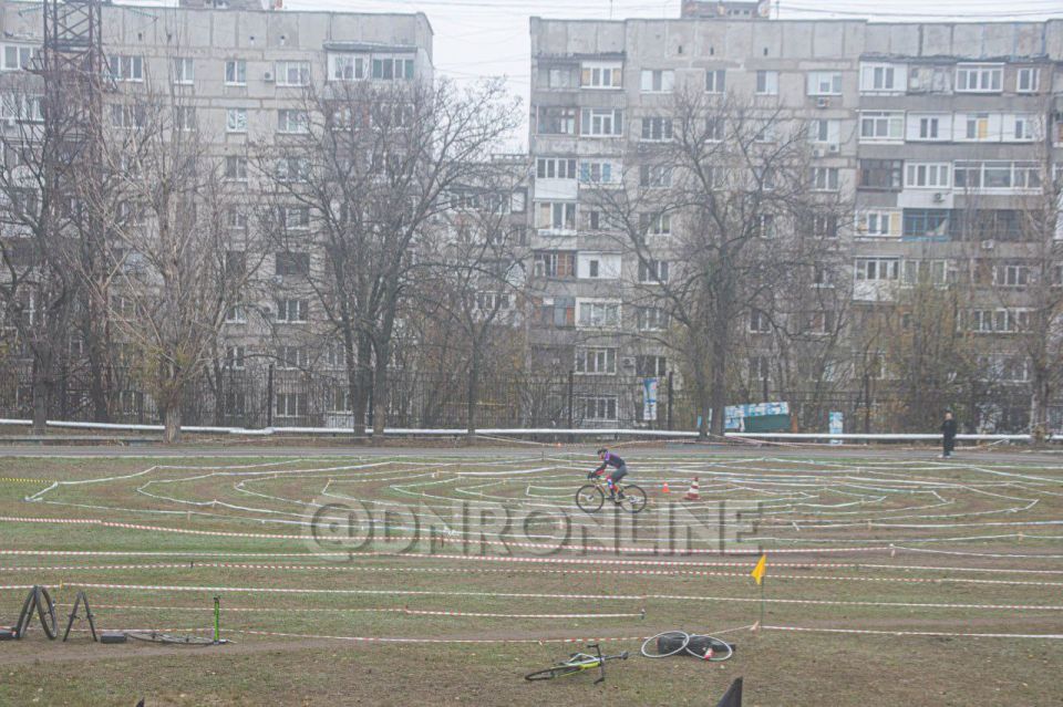 В Донецке проходят чемпионат и первенство ДНР по велосипедному спорту в спортивной дисциплине маунтинбайк – велокросс В Донецке проходят чемпионат и первенство ДНР по велосипедному спорту в спортивной дисциплине маунтинбайк – велокросс