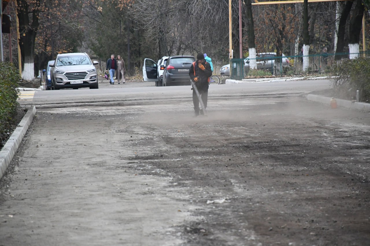 Александр Шатов: Проинспектировал ход благоустройства парка в Кировском Александр Шатов: Проинспектировал ход благоустройства парка в Кировском