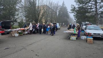 В поселке Старобешево состоялась выездная торговая ярмарка