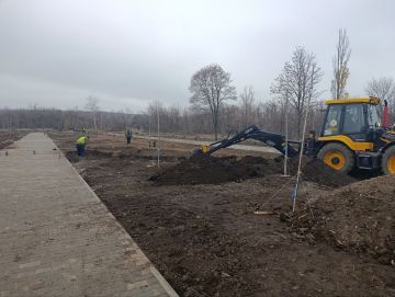 Парк "Юбилейный" благоустраивают по федеральной программе «Формирование комфортной городской среды» нацпроекта «Инфраструктура для жизни»