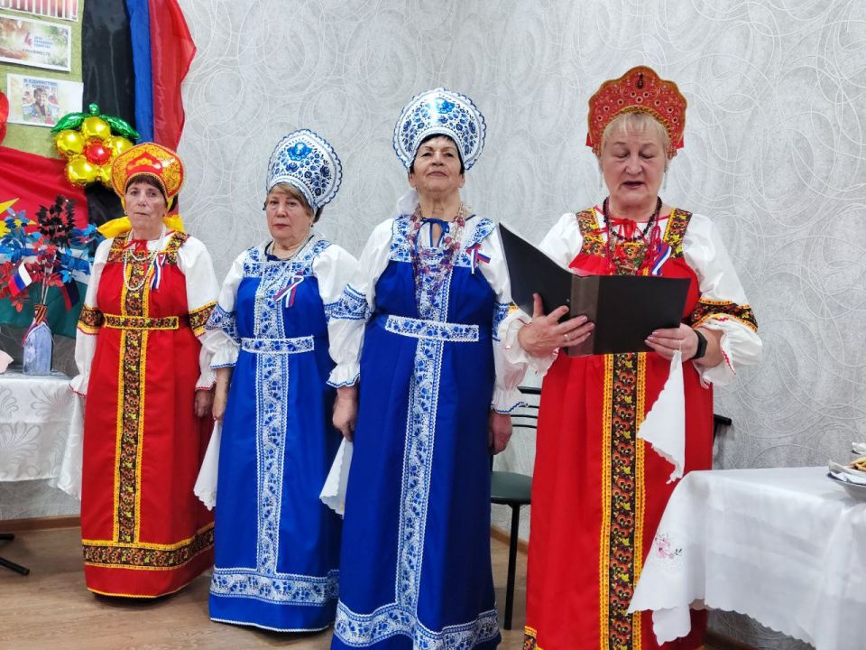 Сегодня, 5 ноября, в рамках реализации партийного проекта "Старшее поколение", состоялся яркий и душевный праздник, посвященный Дню народного единства Сегодня, 5 ноября, в рамках реализации партийного проекта "Старшее поколение", состоялся яркий и душевный праздник, посвященный Дню народного единства