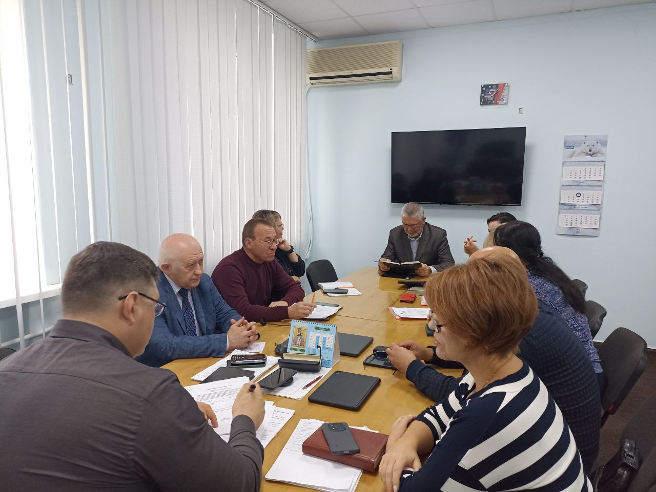 Василий Овчаров: Сегодня, 5 ноября, провел оперативное совещание по рабочим вопросам с участием заместителей Главы и руководителей структурных подразделений Администрации округа Василий Овчаров: Сегодня, 5 ноября, провел оперативное совещание по рабочим вопросам с участием заместителей Главы и руководителей структурных подразделений Администрации округа