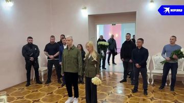 Заветное и долгожданное «Да»: Екатерина Мизулина и SHAMAN расписались в ЗАГСе Донецка