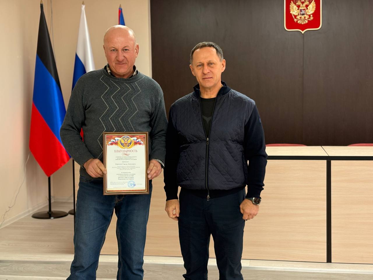 Александр Пеняев: От души поблагодарил всех, кто не остался в стороне в то черное воскресенье, когда наш город пережил новый обстрел, новые потери и разрушения Александр Пеняев: От души поблагодарил всех, кто не остался в стороне в то черное воскресенье, когда наш город пережил новый обстрел, новые потери и разрушения