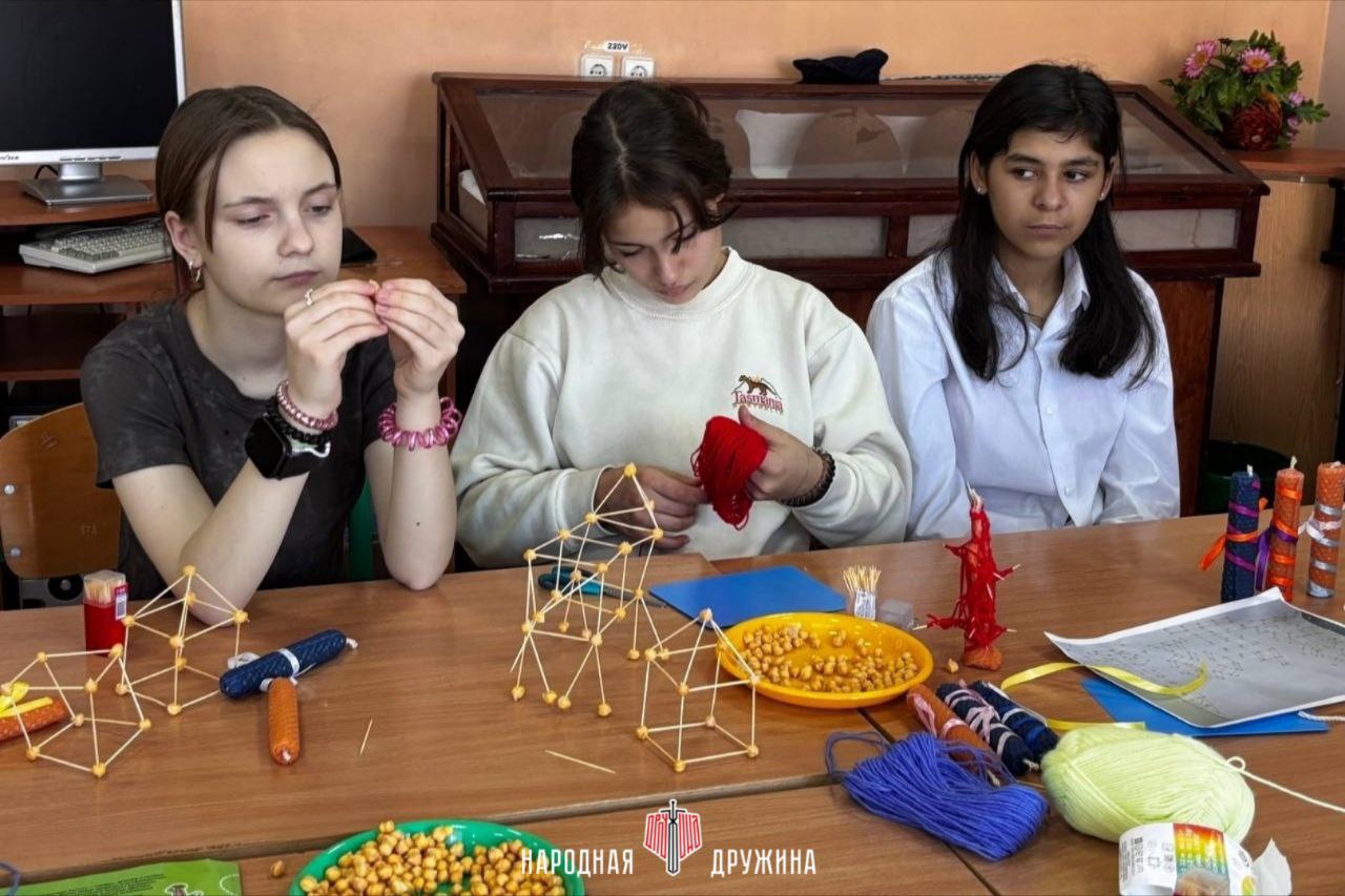 ДНР, Амвросиевка. День 2-й ДНР, Амвросиевка. День 2-й