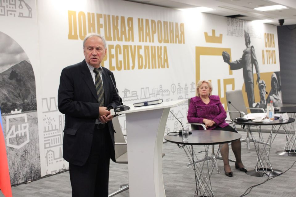 В ДонГУ начала работу юбилейная международная научная конференция «Донецкие чтения» В ДонГУ начала работу юбилейная международная научная конференция «Донецкие чтения»