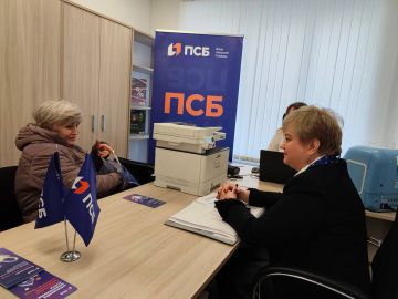 Жителям прифронтовой Авдеевки теперь доступны все основные банковские услуги — от получения и перевыпуска карт до открытия вкладов и обмена валюты