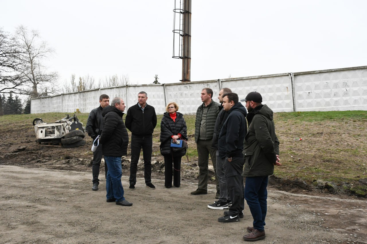 Александр Шатов: Проинспектировал ход благоустройства парка в Кировском Александр Шатов: Проинспектировал ход благоустройства парка в Кировском