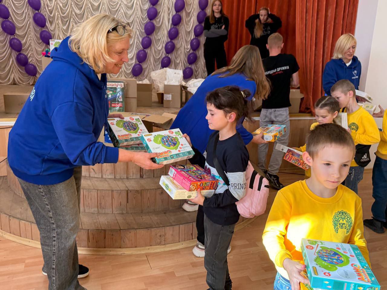 ДНР, Амвросиевка. День 2-й ДНР, Амвросиевка. День 2-й