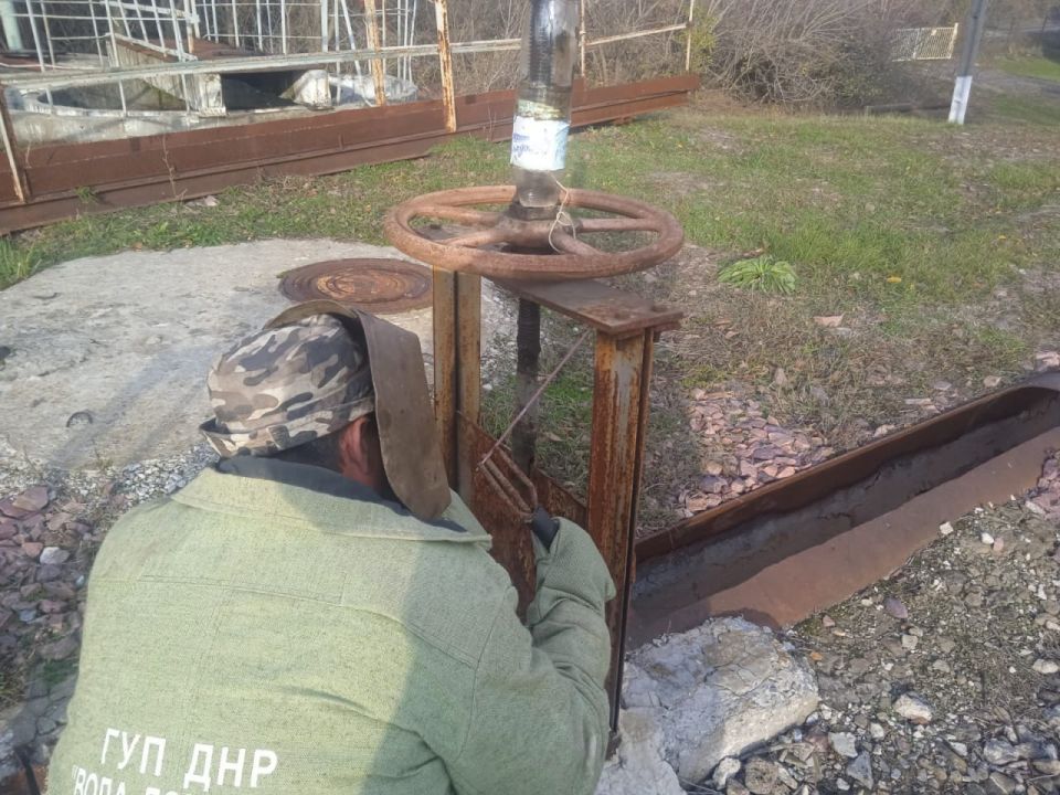 Иван Приходько: Объединённые ресурсы компании «Вода Донбасса» и специалистов из Кузбасса направлены на поддержание стабильной подачи воды в Горловке Иван Приходько: Объединённые ресурсы компании «Вода Донбасса» и специалистов из Кузбасса направлены на поддержание стабильной подачи воды в Горловке