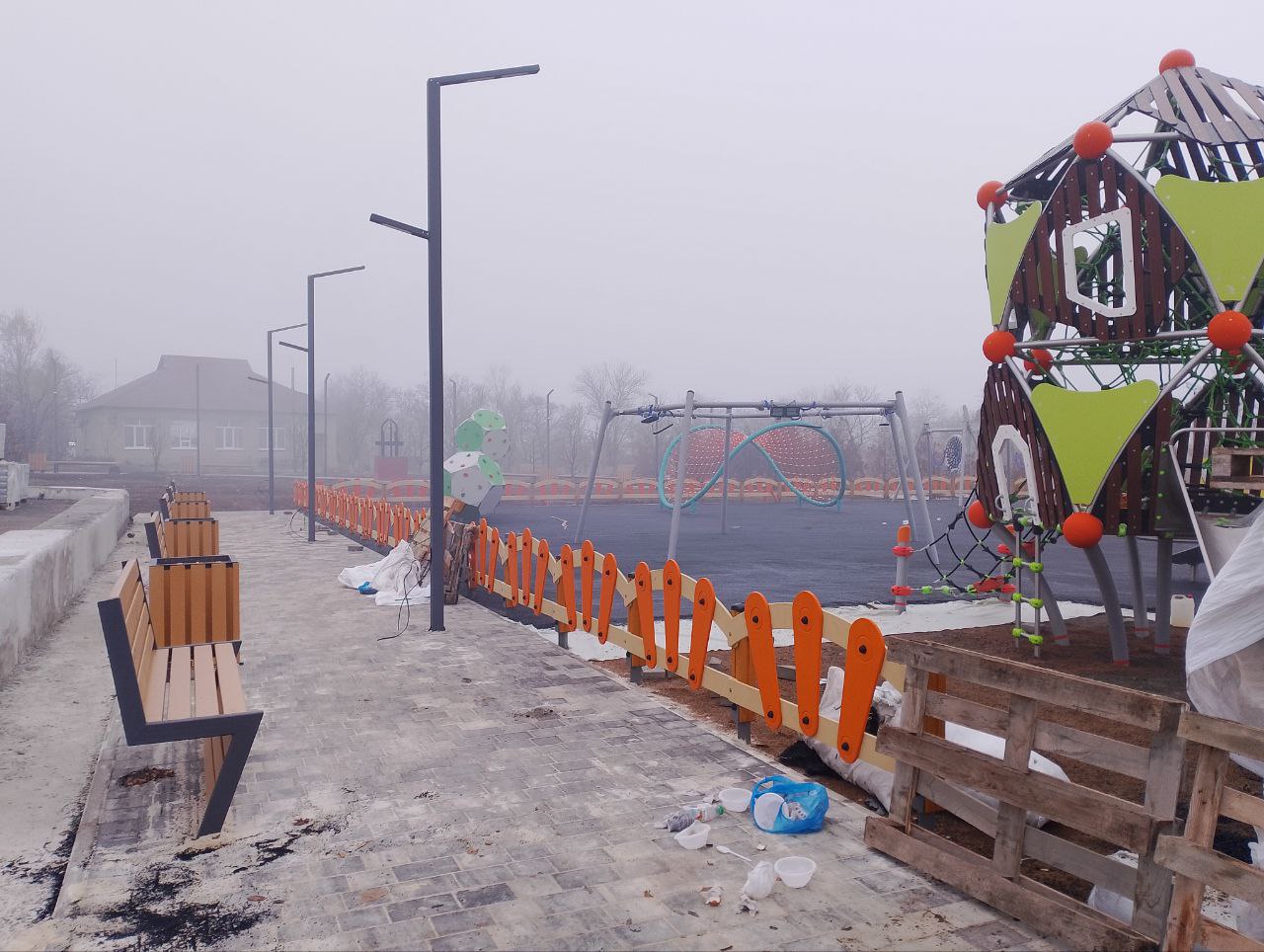 Наталья Великодная: Продолжаются работы в рамках федерального проекта "Формирование комфортной городской среды" в населенном пункте Гранитное Наталья Великодная: Продолжаются работы в рамках федерального проекта "Формирование комфортной городской среды" в населенном пункте Гранитное