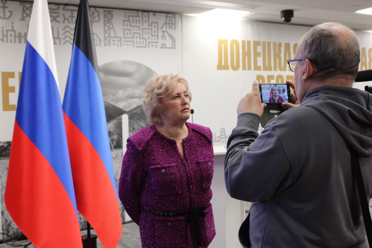 Ректор ДонГУ Светлана Беспалова с учеными ДонГУ обсудила развитие науки в Республике Ректор ДонГУ Светлана Беспалова с учеными ДонГУ обсудила развитие науки в Республике