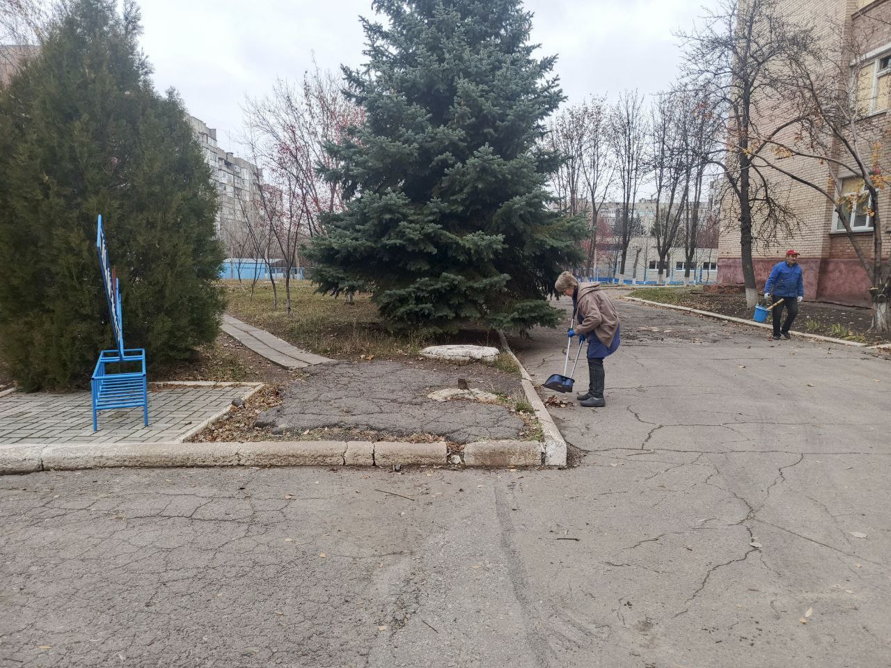 Иван Приходько: В Никитовском районе Горловки продолжается масштабный партийный проект Единой России «Городская среда» Иван Приходько: В Никитовском районе Горловки продолжается масштабный партийный проект Единой России «Городская среда»