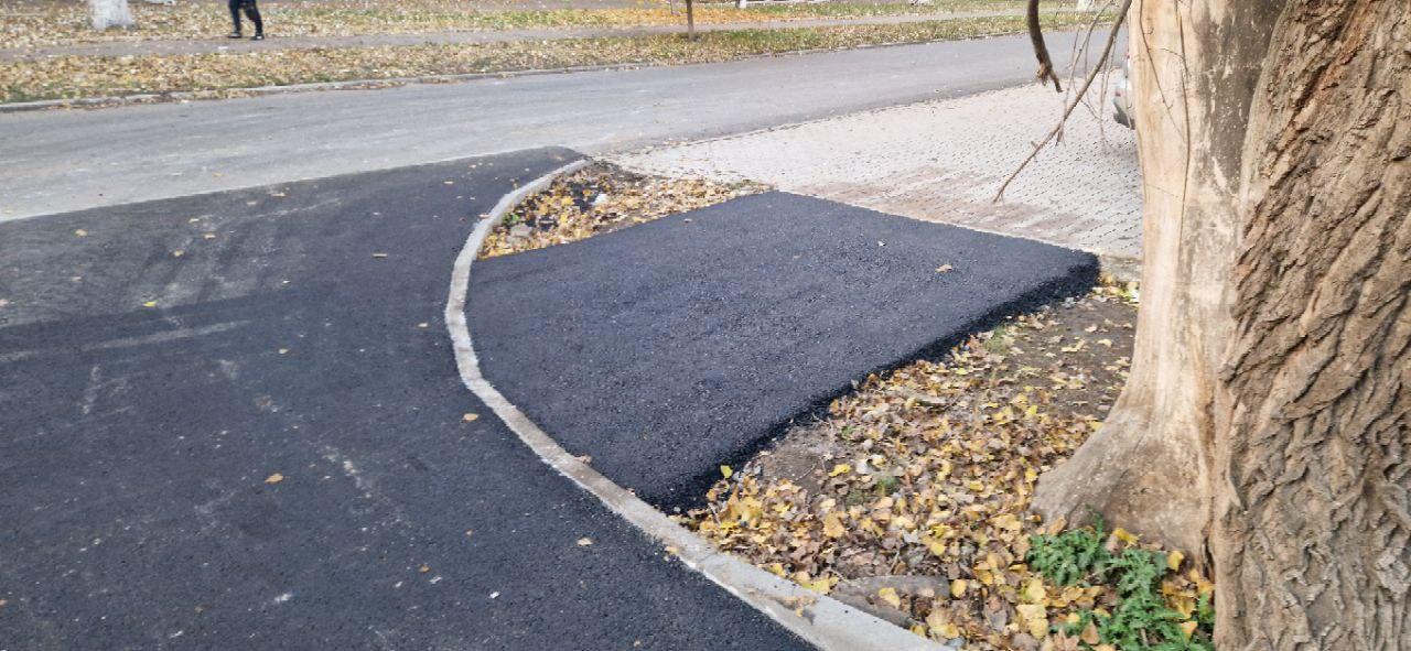 В Харцызске обновляют дворы при поддержке Нижегородской области В Харцызске обновляют дворы при поддержке Нижегородской области