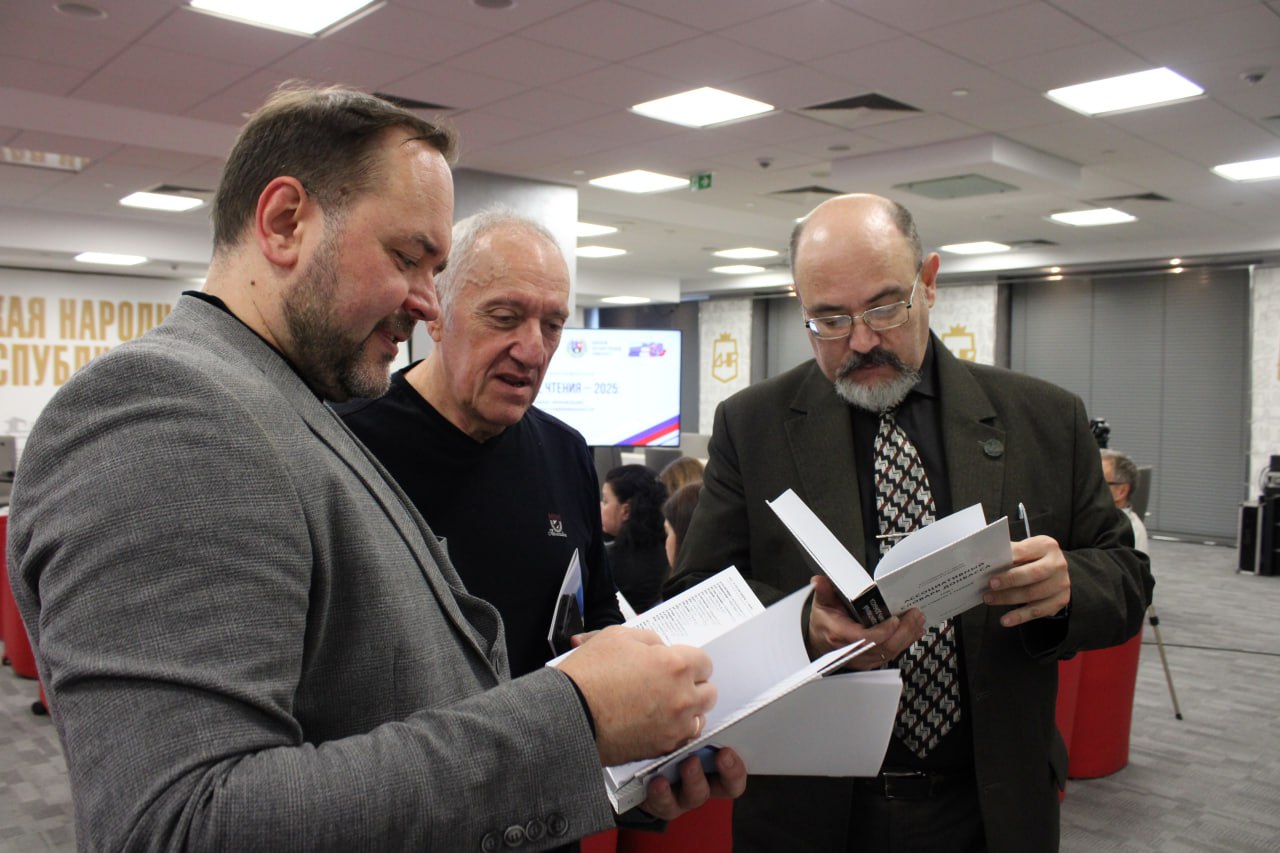 Ректор ДонГУ Светлана Беспалова с учеными ДонГУ обсудила развитие науки в Республике