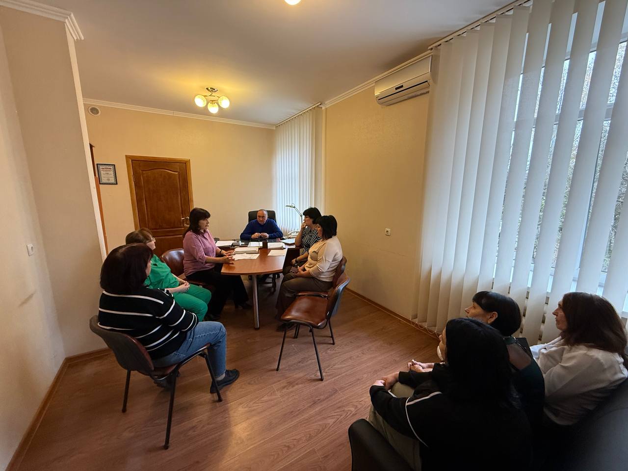 Управляющий делами Администрации Володарского муниципального округа Салько А. В. провела встречу с трудовым коллективом ГБУ «Володарская ЦРБ»