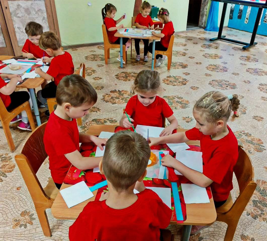 Мероприятие, посвященное Дню народного единства в детском саду «Чайка» Мероприятие, посвященное Дню народного единства в детском саду «Чайка»