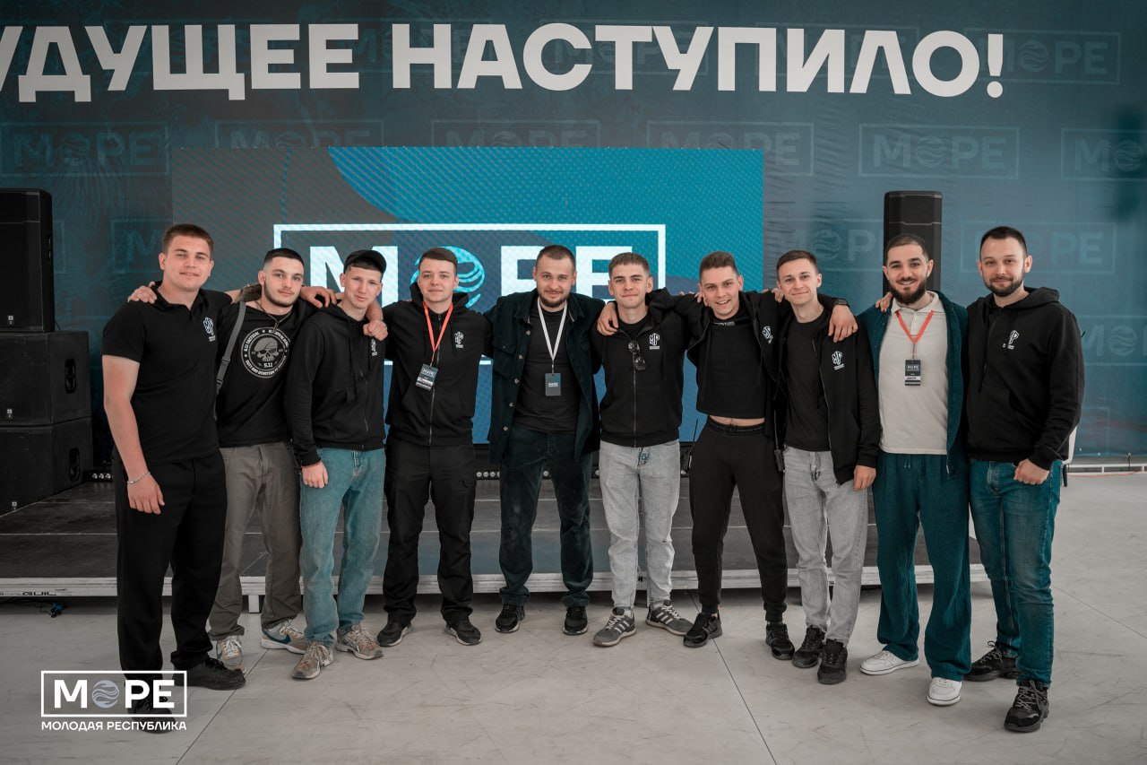 Кирилл Борисович, поздравляю Вас с днём рождения!