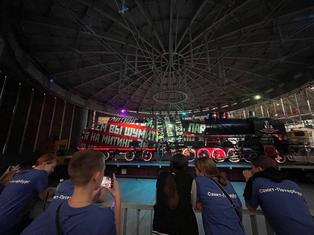 Школьники из Мариуполя завершили каникулы в Санкт-Петербурге Школьники из Мариуполя завершили каникулы в Санкт-Петербурге