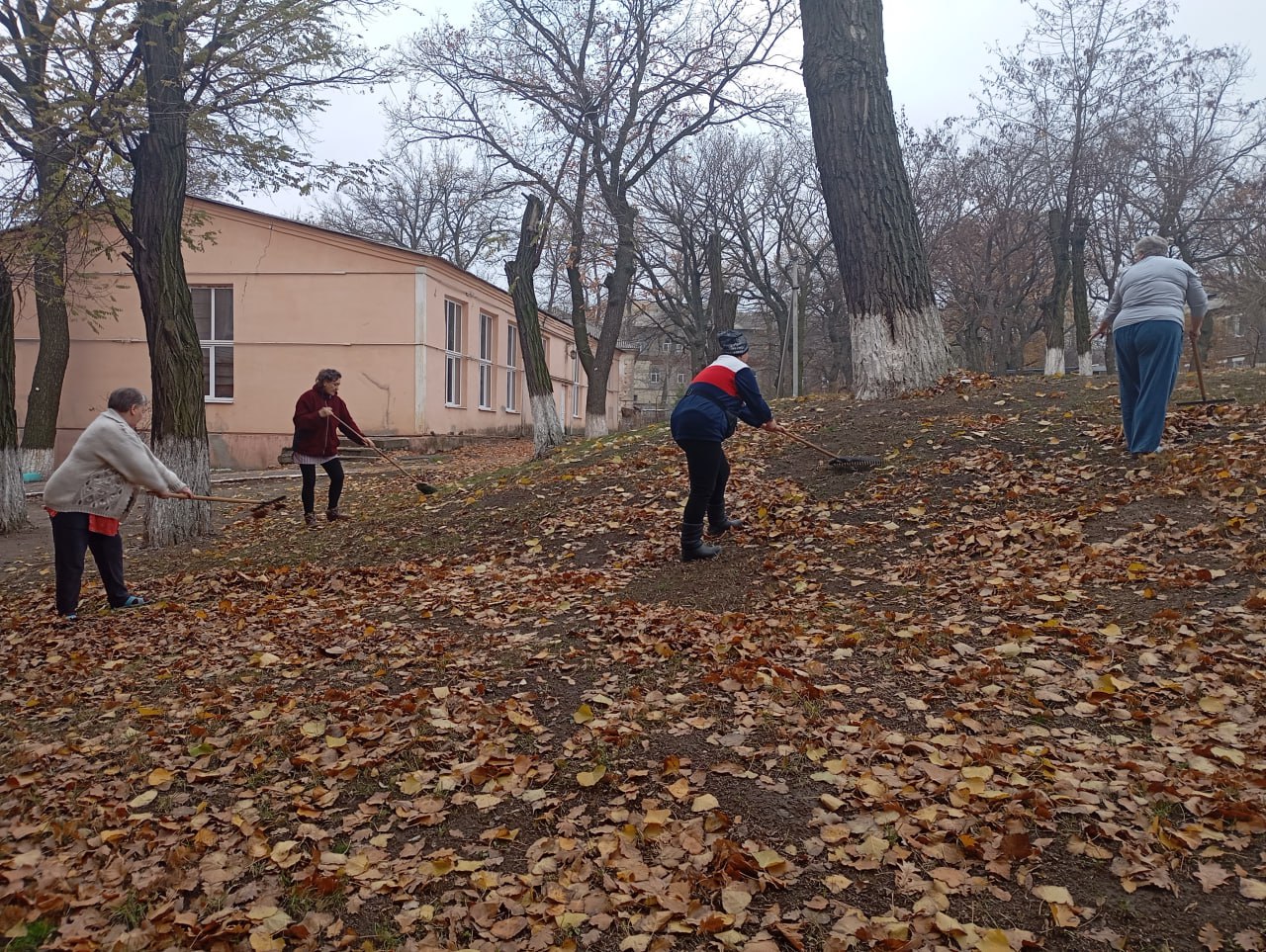 Иван Приходько: В Центрально-Городском внутригородском районе Горловки продолжается реализация партийного проекта «Единой России» «Городская среда» Иван Приходько: В Центрально-Городском внутригородском районе Горловки продолжается реализация партийного проекта «Единой России» «Городская среда»