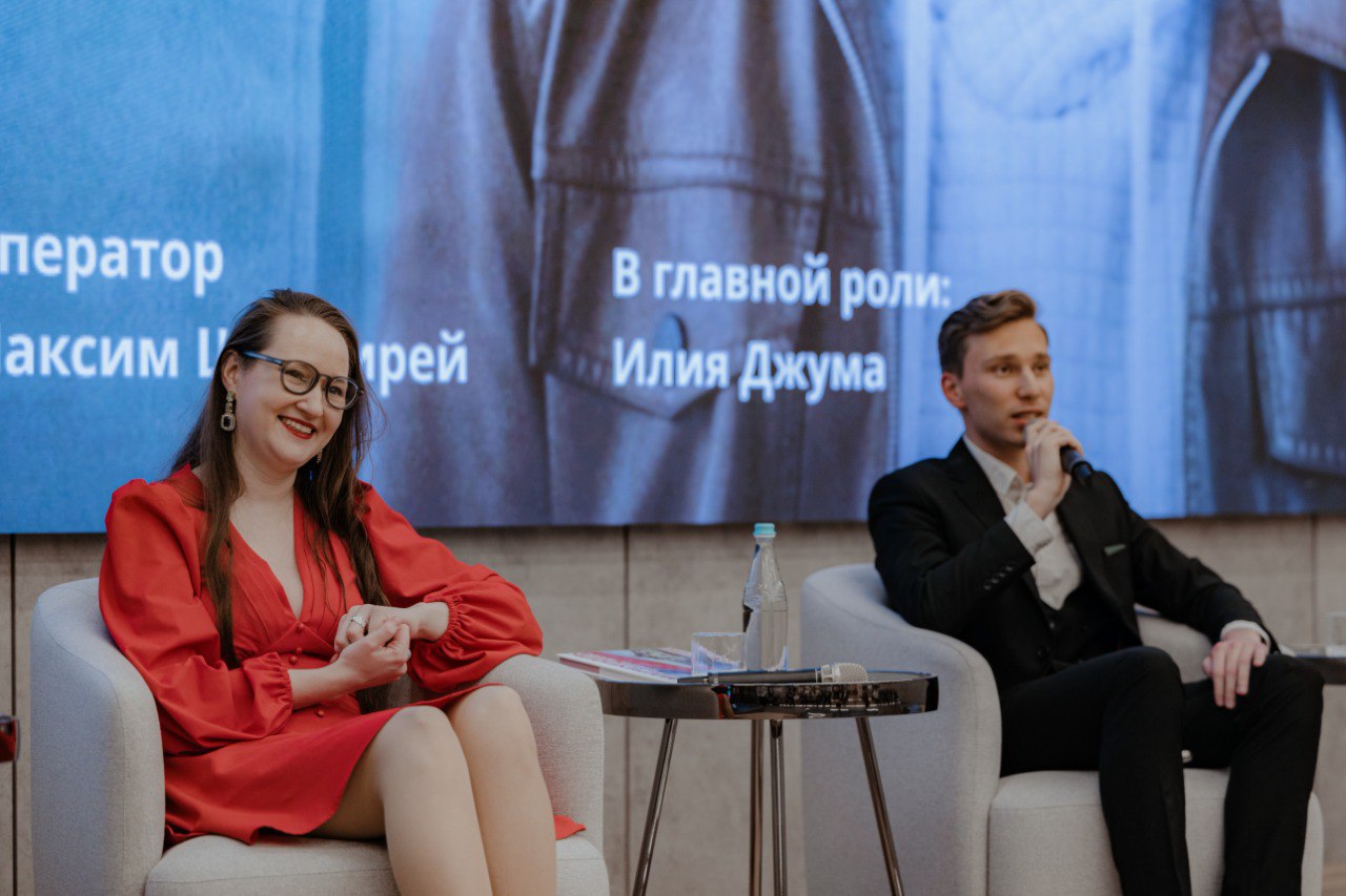 Вице-премьер Ольга Макеева посетила премьеру снятого в Мариуполе и Авдеевке художественного фильма Вице-премьер Ольга Макеева посетила премьеру снятого в Мариуполе и Авдеевке художественного фильма