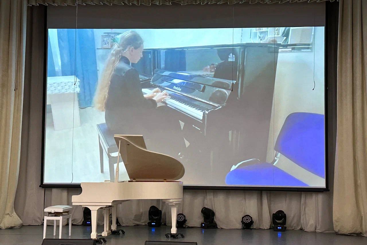 Юные музыканты из Волновахи стали победителями ямальского конкурса «Юный виртуоз» Юные музыканты из Волновахи стали победителями ямальского конкурса «Юный виртуоз»