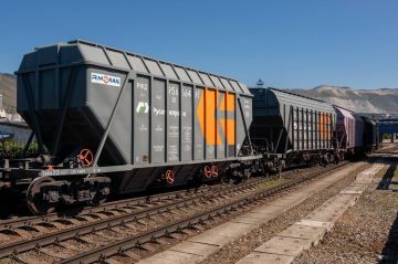 Первую партию зерна отправили в Армению через Азербайджан по железной дороге