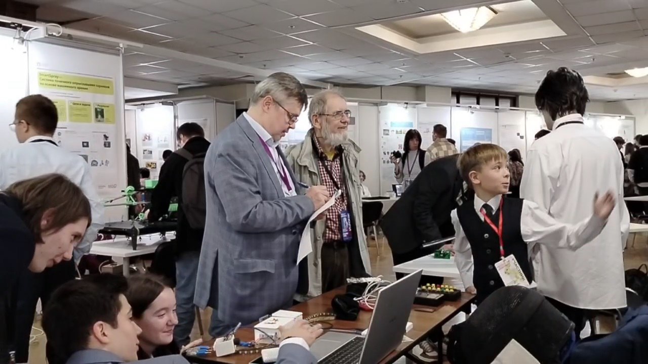 Олег Трофимов: Юный изобретатель из Донецка покорил ведущих учёных страны