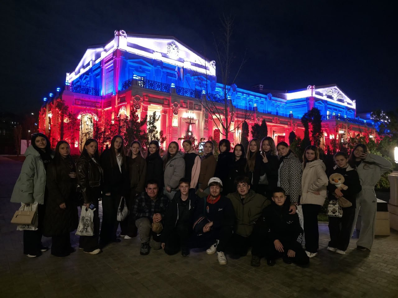 Школьники из Старобешевского округа побывали на экскурсии в Новом Херсонесе Школьники из Старобешевского округа побывали на экскурсии в Новом Херсонесе