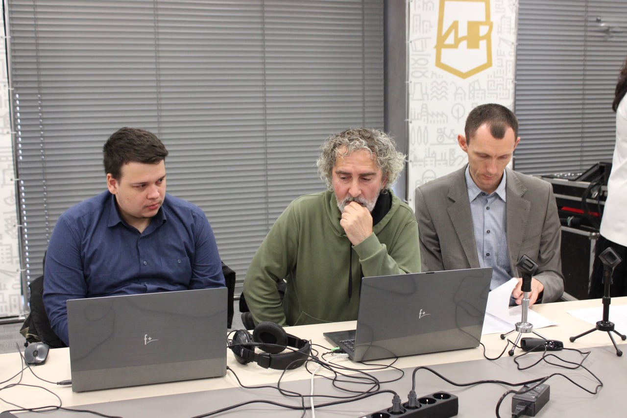 Ректор ДонГУ Светлана Беспалова с учеными ДонГУ обсудила развитие науки в Республике Ректор ДонГУ Светлана Беспалова с учеными ДонГУ обсудила развитие науки в Республике