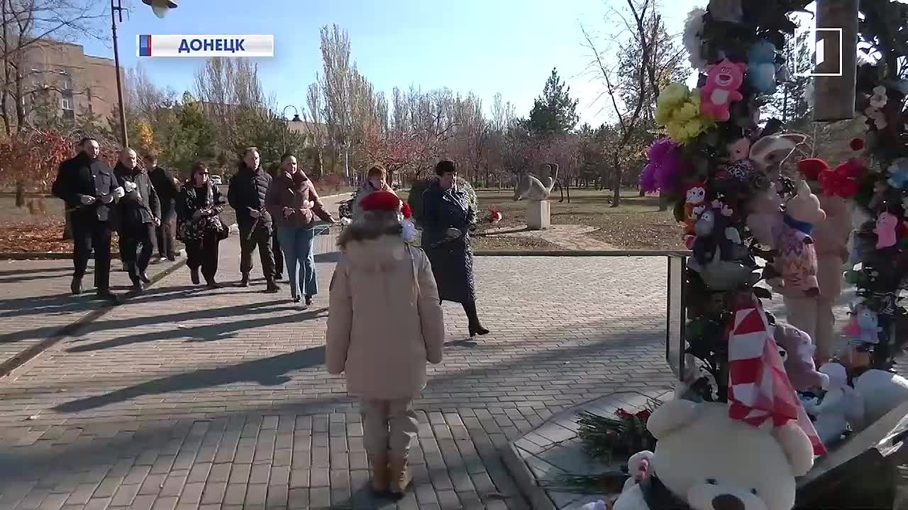 Мост памяти от Калининграда до Донецка: в столице Республики почтили память погибших Героев