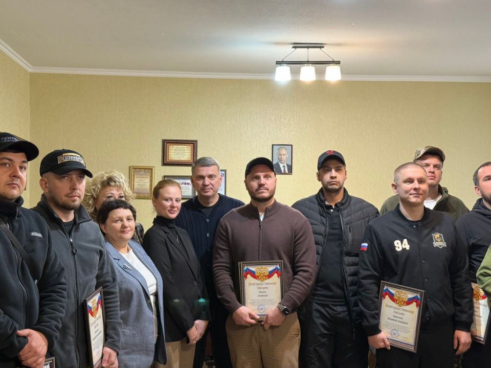 Министр труда и социзащиты Алексей Исаев встретился с представителями сообщества «Предприниматели Патриоты», которые приехали в Республику с важной гуманитарной миссией