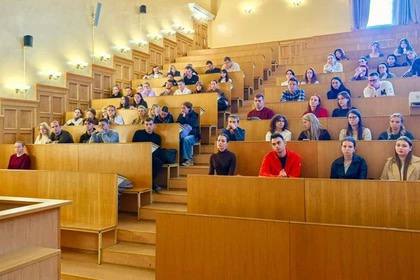 В ноябре на базе вузов ДНР откроются молодежные общественные приемные