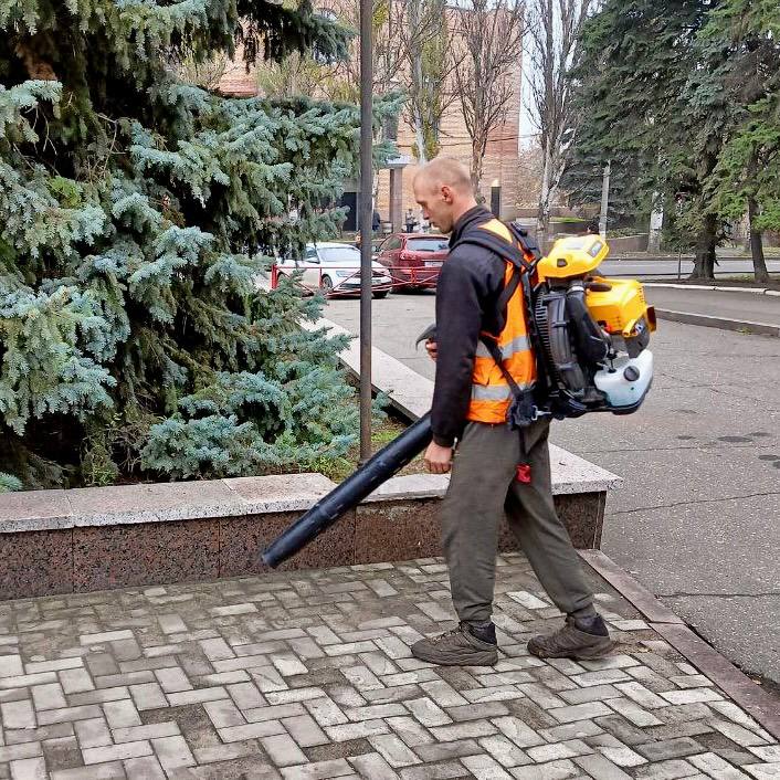 Михаил Меренков: Акция «Чистый четверг» в Буденновском районе Михаил Меренков: Акция «Чистый четверг» в Буденновском районе