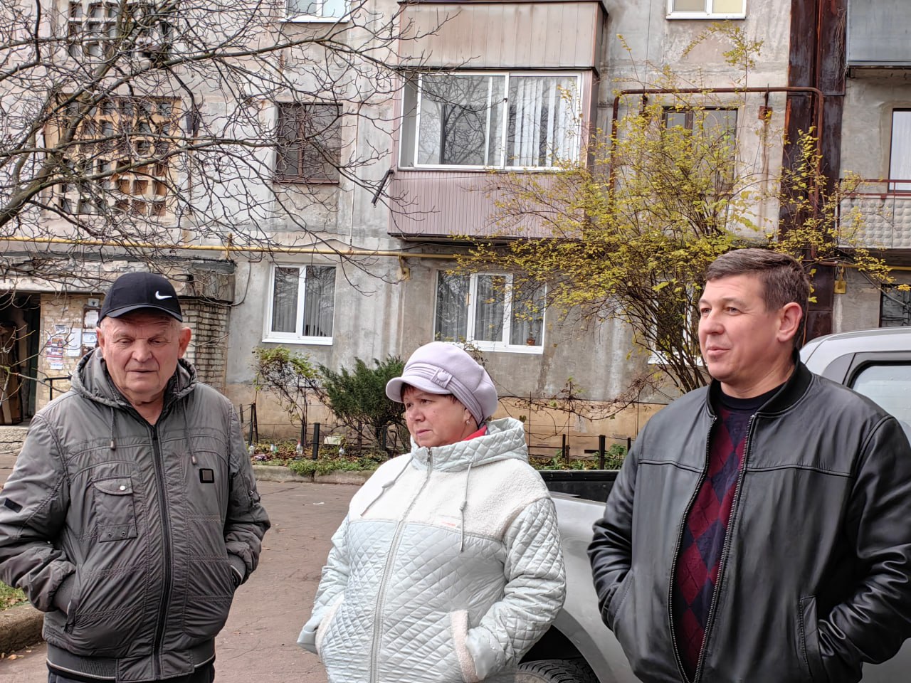 Александр Пеняев: Сегодня провели встречу с жителями дома № 94 по улице Заводской Александр Пеняев: Сегодня провели встречу с жителями дома № 94 по улице Заводской