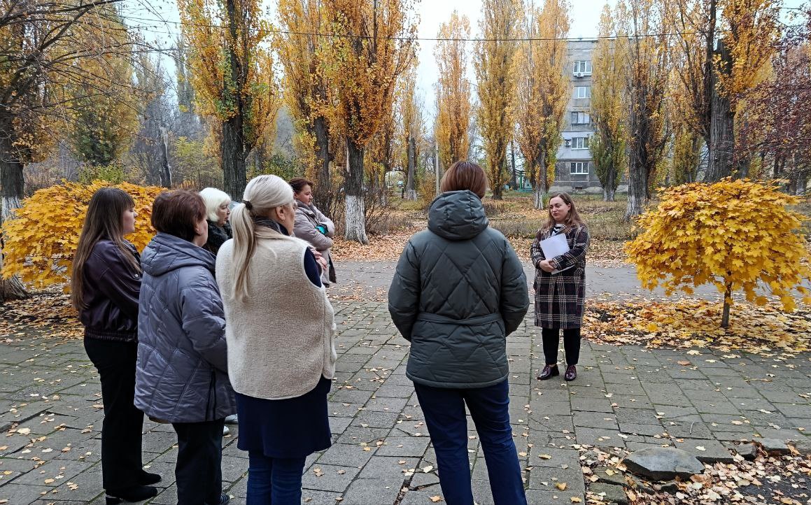 6 ноября в Советском внутригородском районе депутат Макеевского городского совета первого созыва Алена Трякина провела встречу с жителями возле дома № 1 по улице Театральная