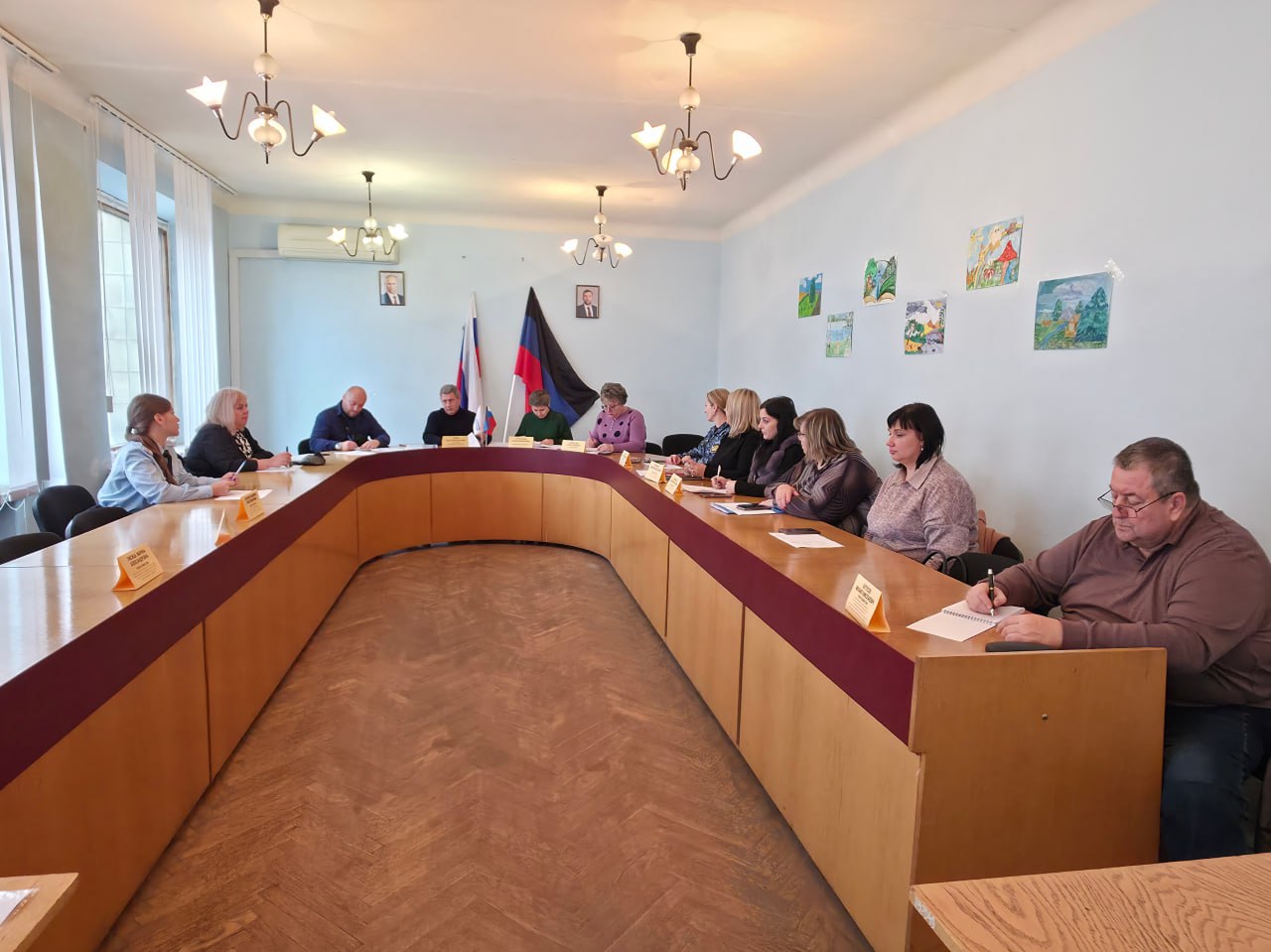 Иван Адамец: В Управе Куйбышевского внутригородского района Администрации городского округа Донецк состоялось плановое заседание комиссии по делам несовершеннолетних и защите их прав Иван Адамец: В Управе Куйбышевского внутригородского района Администрации городского округа Донецк состоялось плановое заседание комиссии по делам несовершеннолетних и защите их прав